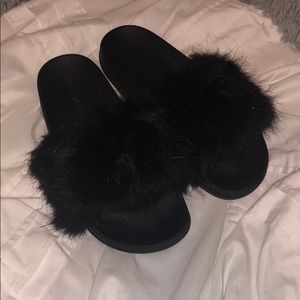 Fashion Nova Fur Slides Super Cute